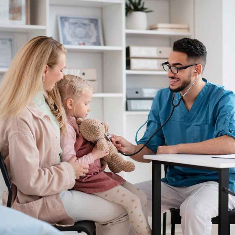 Understanding Healthcare Options for Families in Spain